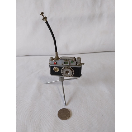 121 - complete vintage camera cigarette lighter working order