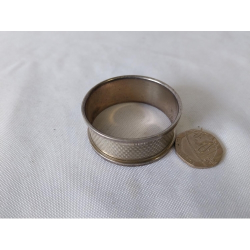 139 - HM silver napkin ring c1958