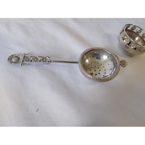 275 - tested silver Asian tea strainer & rest 70grams