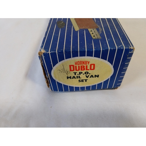 106 - Hornby Dublo oo gauge DPO mail van set