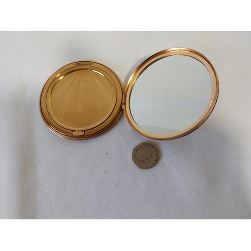 132 - vintage powder compact