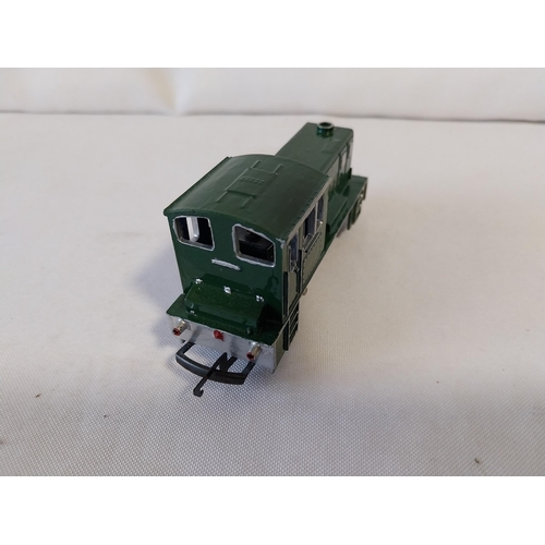 296 - Triang OO gauge loco