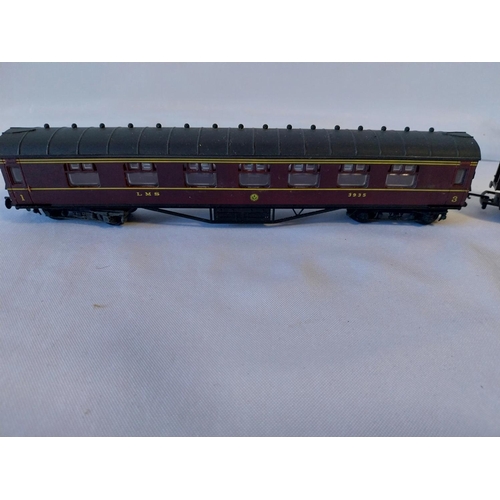 113 - 2 oo gauge coach & wagon 1 marked Airfix