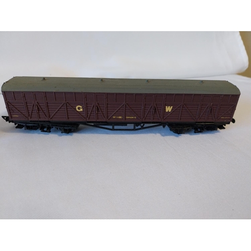 113 - 2 oo gauge coach & wagon 1 marked Airfix