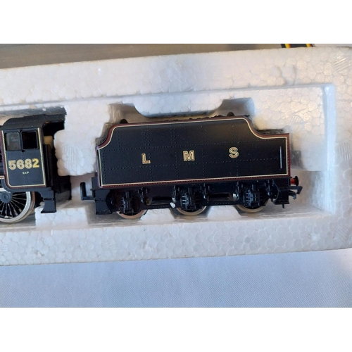 86 - Mainline oo gauge locomotive 4-6-0 Jubilee class 5XP LMS black