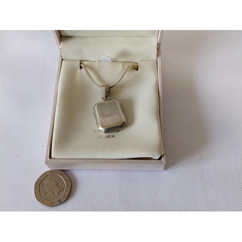189 - 925 Silver locket & chain boxed