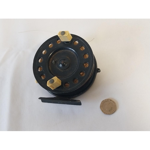 225 - Vintage fishing reel K.P. Morritts new Popular