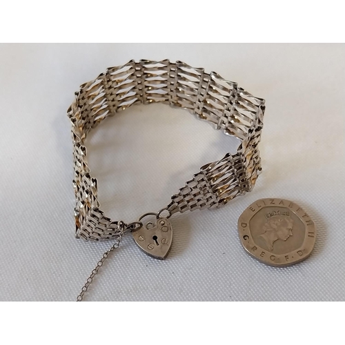 232 - HM Silver gate bracelet