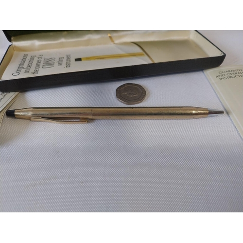 255 - Cross pen boxed with paperwork 1/20th 10ct rolled gold