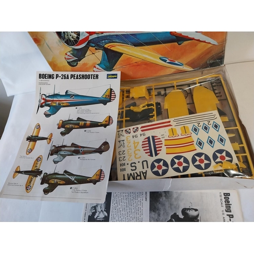 172 - Vintage Hasegawa 1/32 scale model Boeing P-26A Peashooter