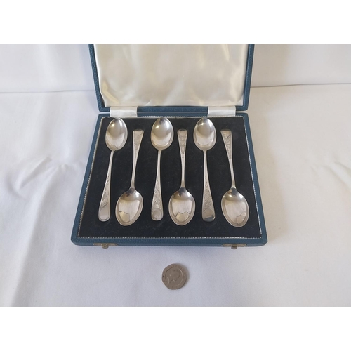 321 - HM Silver boxed set of spoons c1966 94grams