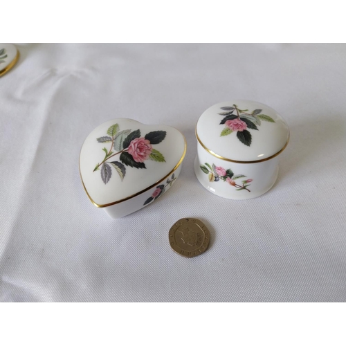 374 - 2 Wedgwood Hathaway Rose trinket boxes