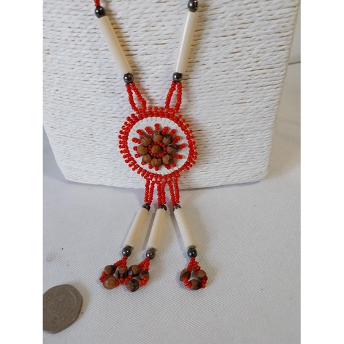 140 - Native America style beaded necklace