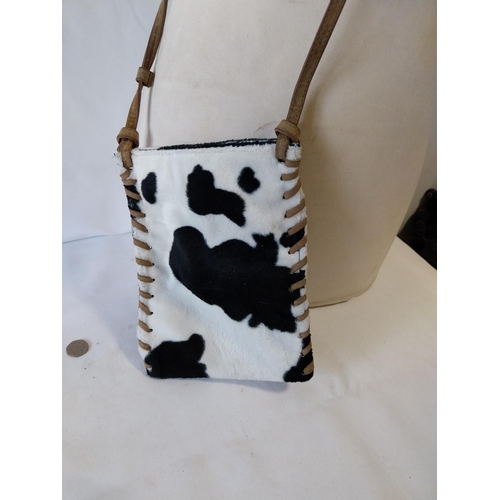 31 - Native America style cow print bag