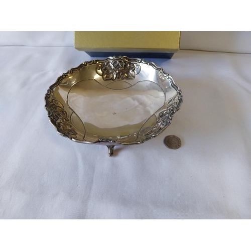 56 - 925 Silver large dish in the Art Nouveau style 172grams