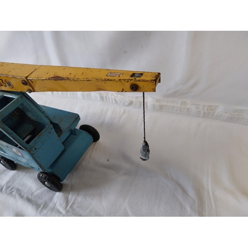 120 - RAF vintage tin plate Triang crane