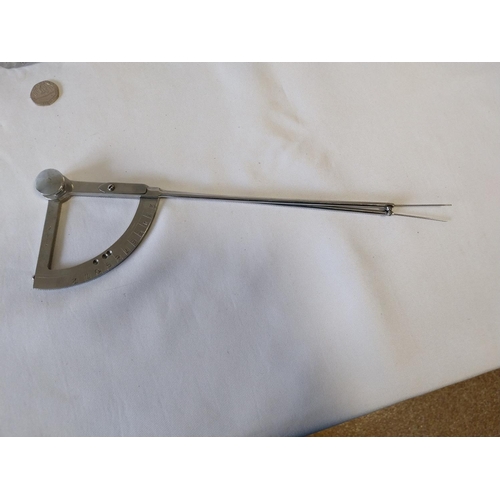 259 - mid 20th Century medical equipment inc forceps,