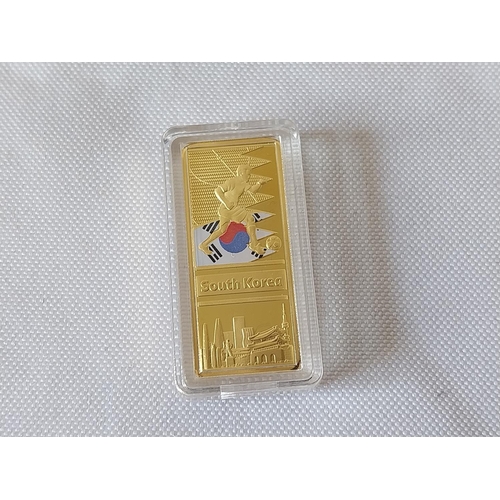 301 - Windsor Mint 2022World Cup Teams 24ct gold layered ingots with padprints & 14ct gold 0.5g coin