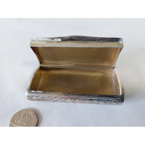 52 - continental Silver hallmarked 88grams snuff box