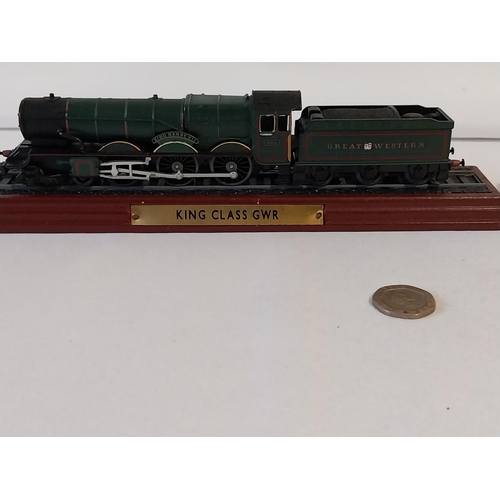 158 - 2 Atlas Editions static model train OO gauge King Class GWR & PLM Pacific