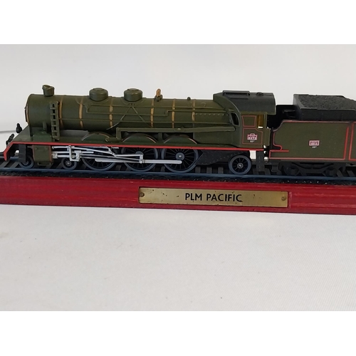 158 - 2 Atlas Editions static model train OO gauge King Class GWR & PLM Pacific