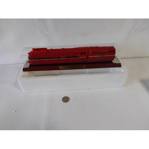 80 - Atlas Editions static model train OO gauge mint in box DR 05 Class