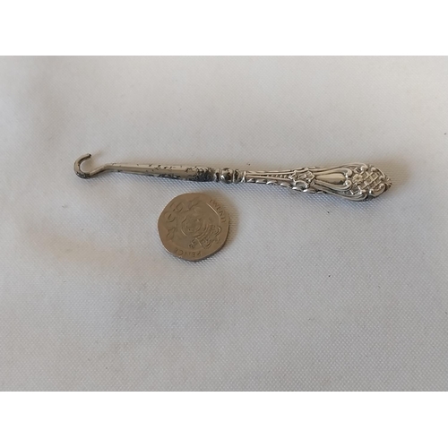 83 - HM Silver handled button hook c1919