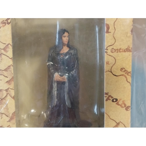 211 - Lord of The Rings Collectors Models hand painted scale replicas cast in lead issue 71 & 72