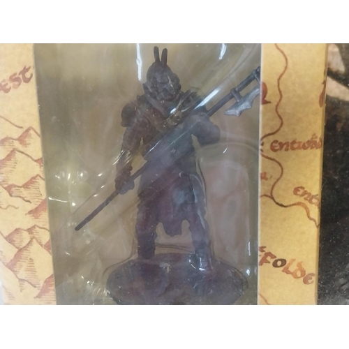 225 - Lord of The Rings Collectors Models hand painted scale replicas cast in lead issue 89 & 90