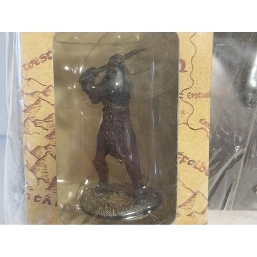 54 - Lord of The Rings Collectors Models hand painted scale replicas cast in lead issue 17 & 18