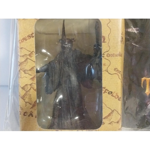 79 - Lord of The Rings Collectors Models hand painted scale replicas cast in lead issue 27 & 28