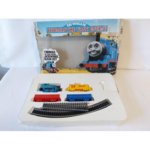 199 - Hornby Thomas the Tank Engine clockwork train set no key