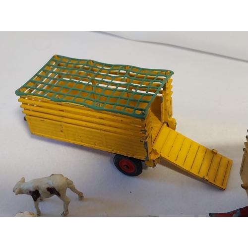 48 - Corgi Toys Beast Carrier with original cows