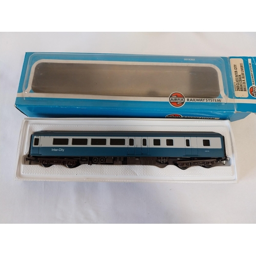 82 - Airfix OO Gauge 2nd class Inter-City brake coach MKII boxed