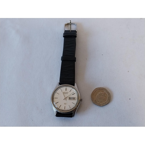 150 - Seiko watch needs battery