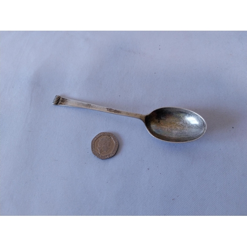 232 - HM Silver spoon c1931