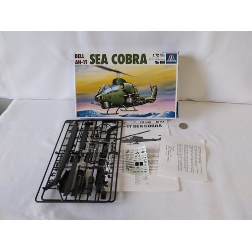 61 - Italeri 1:72 scale Sea Cobra model complete