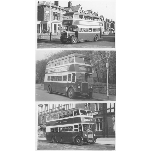 45 - U.K.Bus, Black & White ( a few colour noted) postcard size prints, approx. 200. A good record of bus... 