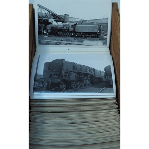 494 - B.R. Standard locomotives. A stunning and very comprehensive collection of approx. 1100, postcard si... 