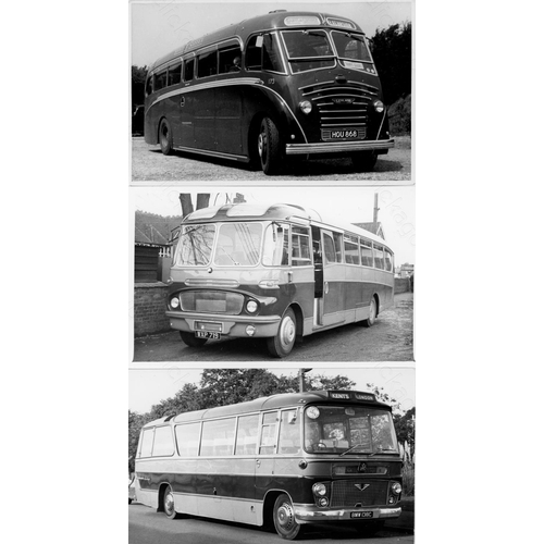 285 - Approx. 200 postcard size black & white and a few colour prints.
A good selection of UK Bus types an... 