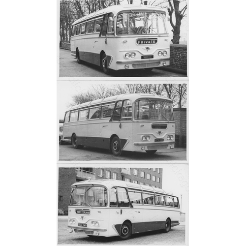 315 - Approx. 200 postcard size black & white and a few colour prints.
A good selection of UK Bus types an... 