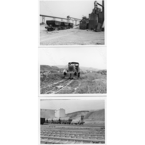 320 - A good quality assortment of Industrial black and white prints. There are approx. 1000, including po... 