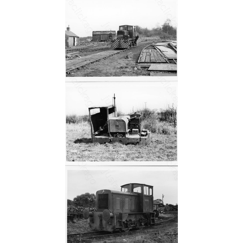 320 - A good quality assortment of Industrial black and white prints. There are approx. 1000, including po... 