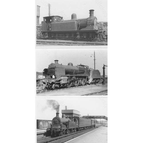 447 - Southern Railway locomotives. A stunning and very comprehensive collection of approx. 900, postcard ... 