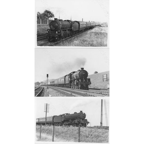 448 - L.N.E.R. and constituent Railway locomotives. A stunning and very comprehensive collection of approx...