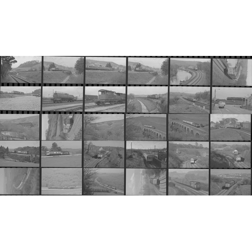 9 - John Vaughan 35mm black & white negatives. Approx. 324
good quality negatives from the lens of estee... 