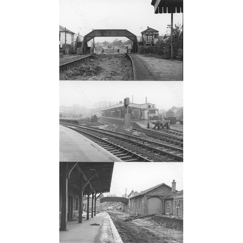 100 - Railway. Infrastructure. A small assortment of approx. 42, assorted sizes, black and white (a few co... 