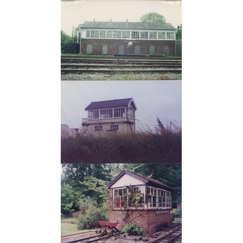 14 - Railway. Infrastructure - Signal boxes and signalling. An assortment of approx. 300, mostly colour, ... 