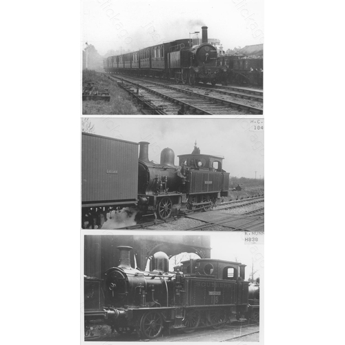 140 - Railway. Ex Southern Railway locomotives on the ISLE OF WIGHT. Approx. 90, black and white postcard ... 