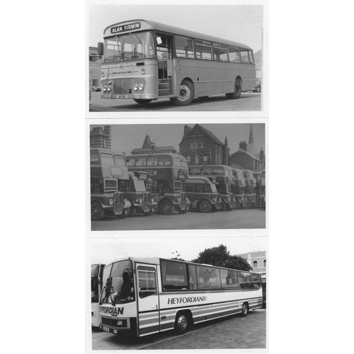 159 - Approx. 200 postcard size black & white and a few colour prints.
A good selection of Bus types and o... 